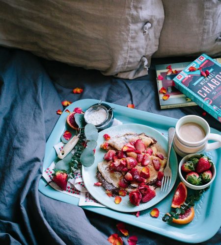 breakfast, pancake, strawberries-2590218.jpg